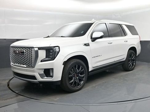 Used 2021 GMC Yukon Denali w/ Denali Premium Package RWD image 9
