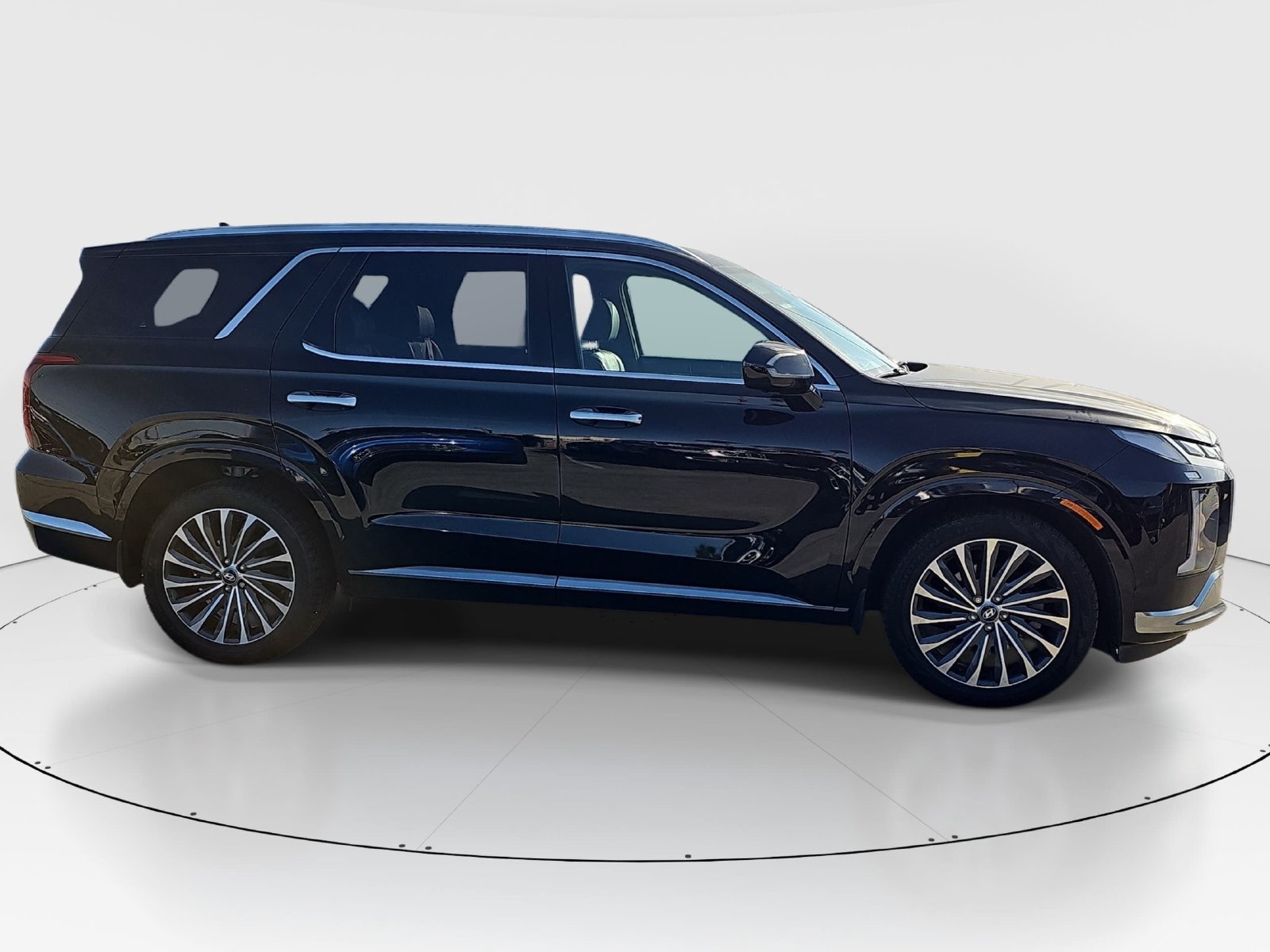 Used 2023 Hyundai Palisade Calligraphy FWD image 4