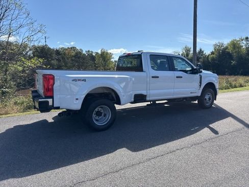 New 2026 Ford F350 XL w/ XL Chrome Package image 4