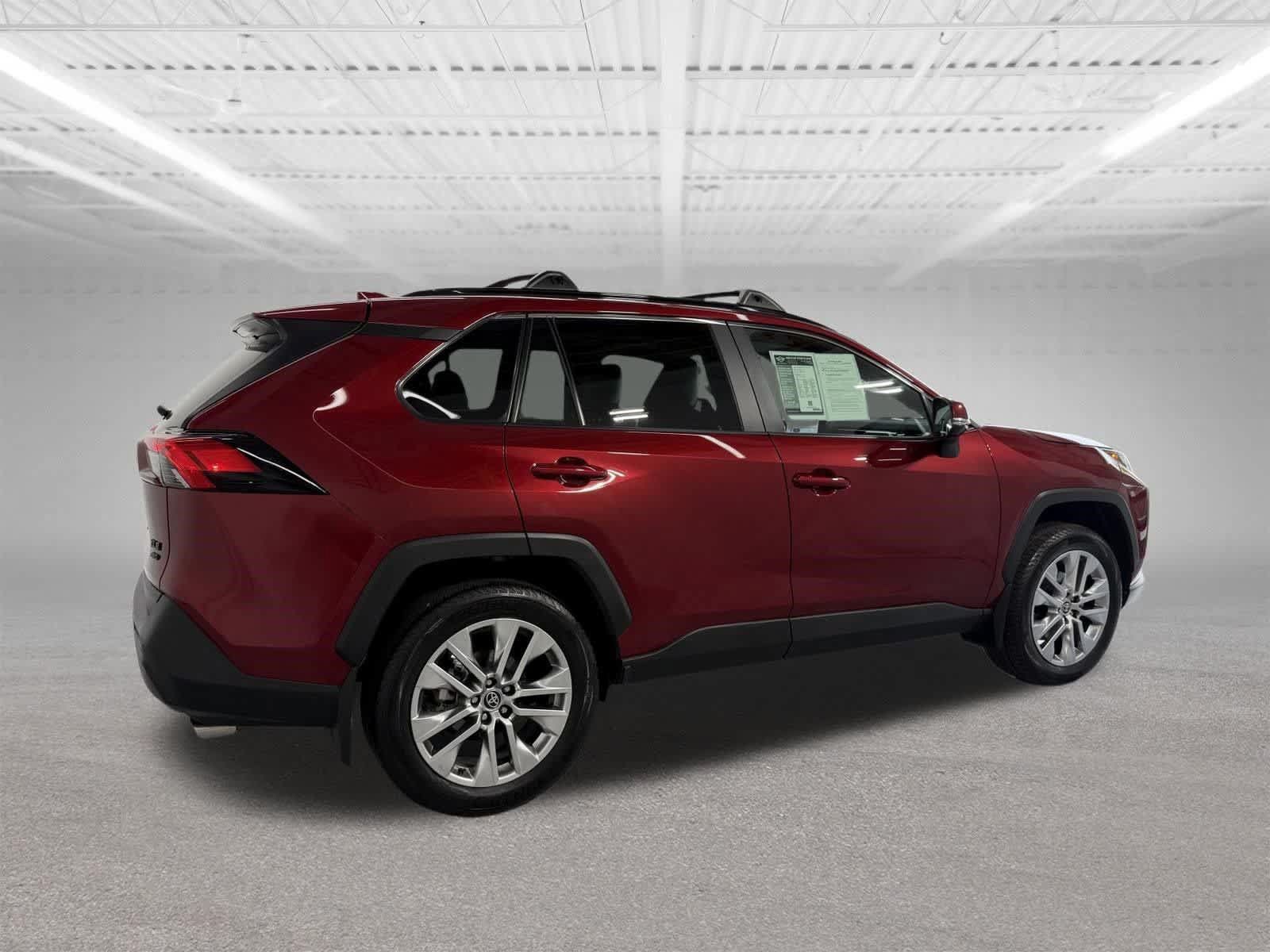 Used 2025 Toyota RAV4 XLE Premium w/ Weather Package AWD/4WD image 6