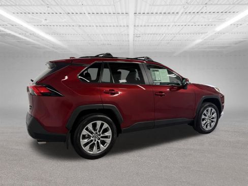 Used 2025 Toyota RAV4 XLE Premium w/ Weather Package AWD/4WD image 6