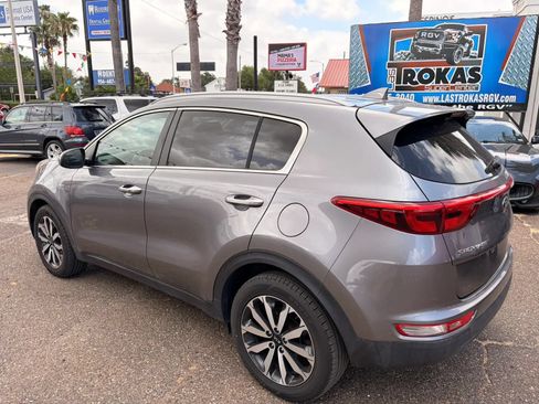 Used 2017 Kia Sportage EX AWD/4WD image 18