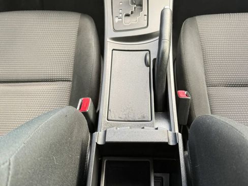 Used 2012 MAZDA MAZDA3 i Touring FWD image 27