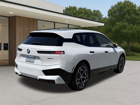 Used 2025 BMW iX xDrive50 w/ Sport Package image 6