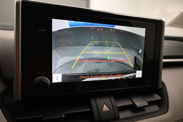 Used 2025 Toyota RAV4 XLE w/ Convenience Package FWD image 17