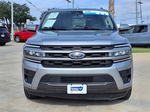 Used 2024 Ford Expedition Max XLT RWD image 2