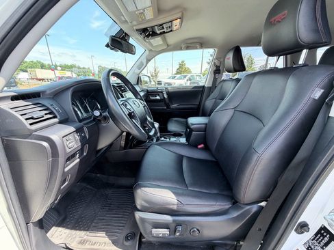 Used 2021 Toyota 4Runner TRD Off-Road Premium AWD/4WD image 20