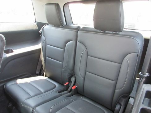 Certified 2019 GMC Acadia SLT FWD image 22