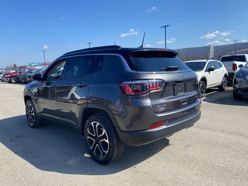 Used 2022 Jeep Compass Limited w/ Sun and Sound Group image 4