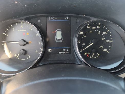 Used 2020 Nissan Rogue SV image 22