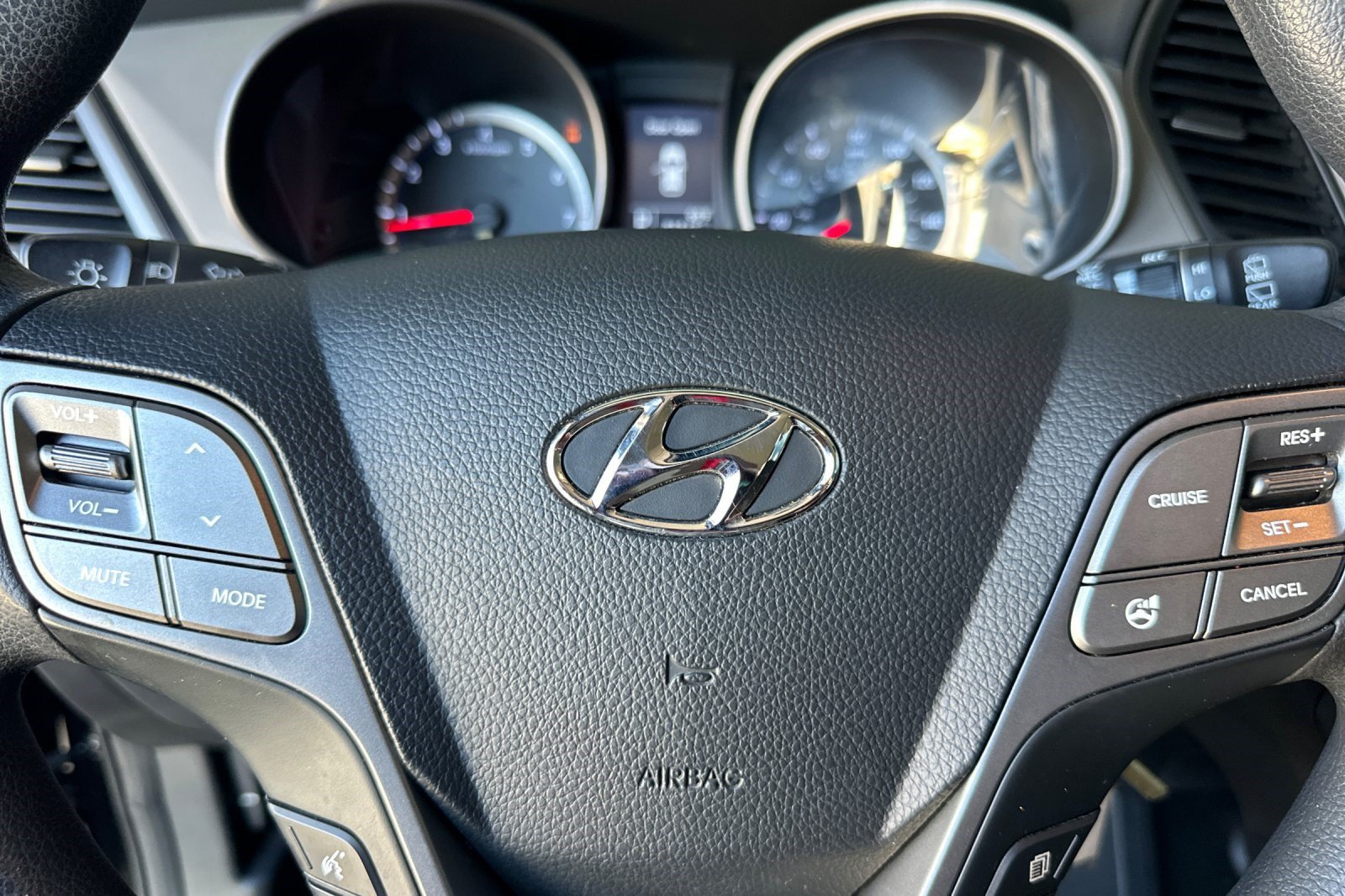 Used 2014 Hyundai Santa Fe Sport AWD/4WD image 11