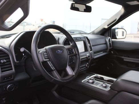 Used 2020 Ford Expedition XLT w/ Equipment Group 202A image 13