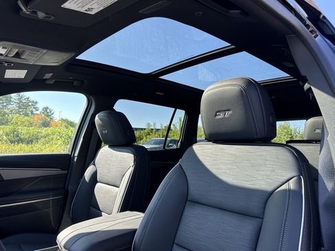 New 2026 Buick Enclave Sport Touring w/ Power Package image 19