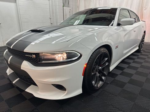 Used 2021 Dodge Charger Scat Pack image 4