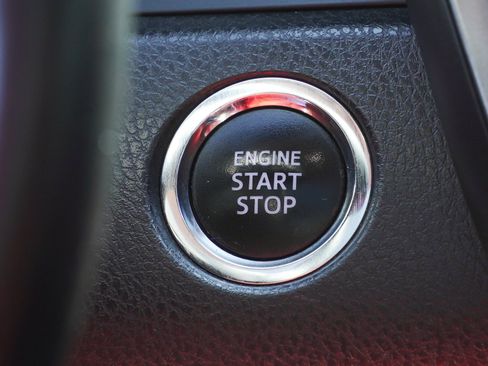 Used 2019 Toyota Camry XSE FWD image 36