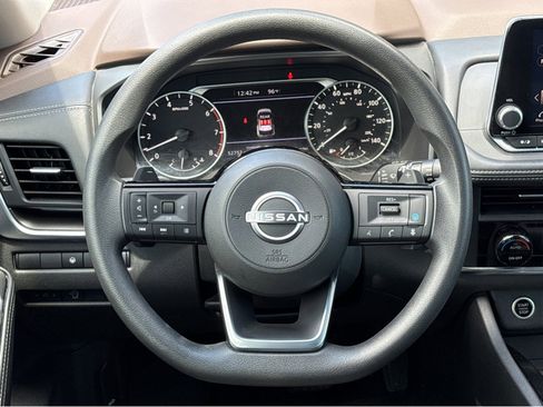 Certified 2023 Nissan Rogue SV AWD/4WD image 12