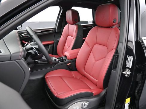New 2026 Porsche Macan S AWD/4WD image 5