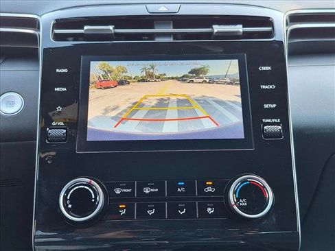 Used 2023 Hyundai Santa Cruz SEL w/ Activity Package FWD image 13