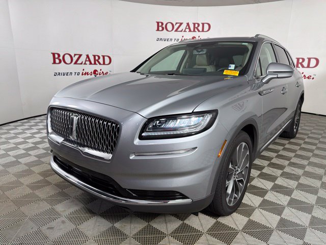 Used 2023 Lincoln Nautilus Reserve w/ Luxury Package AWD/4WD image 4