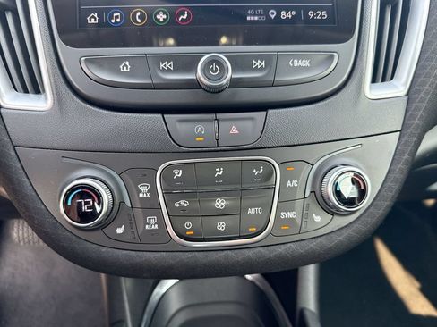 Used 2024 Chevrolet Malibu LT FWD image 12