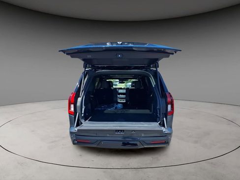 New 2026 Ford Expedition Platinum AWD/4WD image 8