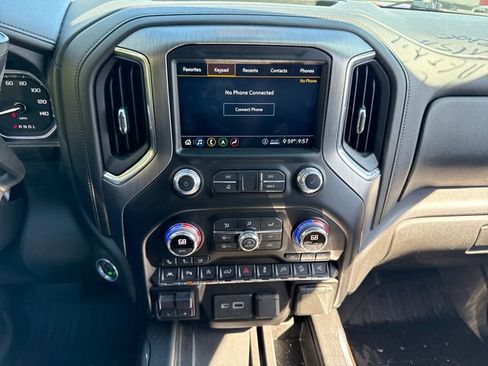 Used 2020 GMC Sierra 1500 Denali w/ Denali Ultimate Package AWD/4WD image 29