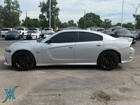 Used 2023 Dodge Charger R/T RWD image 4
