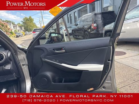 Used 2022 Lexus IS 350 F Sport image 13