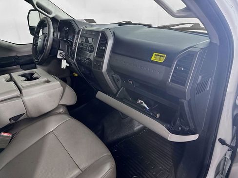 Used 2019 Ford F250 XL image 30
