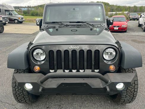 Used 2018 Jeep Wrangler Unlimited Sport S AWD/4WD image 8