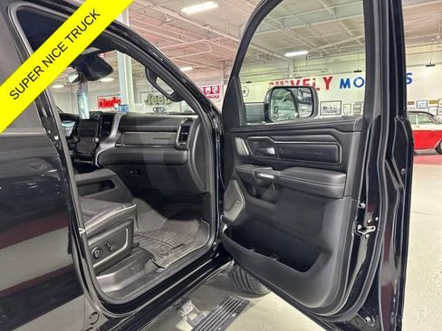 Used 2020 RAM 1500 Limited w/ Black Appearance Package AWD/4WD image 44