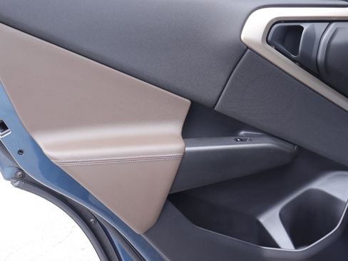 Used 2025 BMW X3 xDrive30i w/ Premium Package image 12