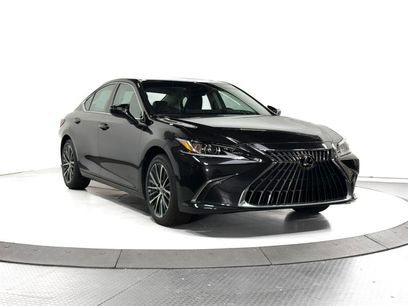 New 2025 Lexus ES 350 w/ Premium Package