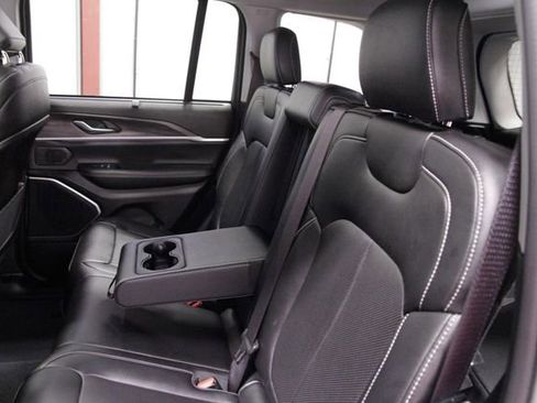 Used 2023 Jeep Grand Cherokee 4WD 4xe w/ Luxury Tech Group II image 18