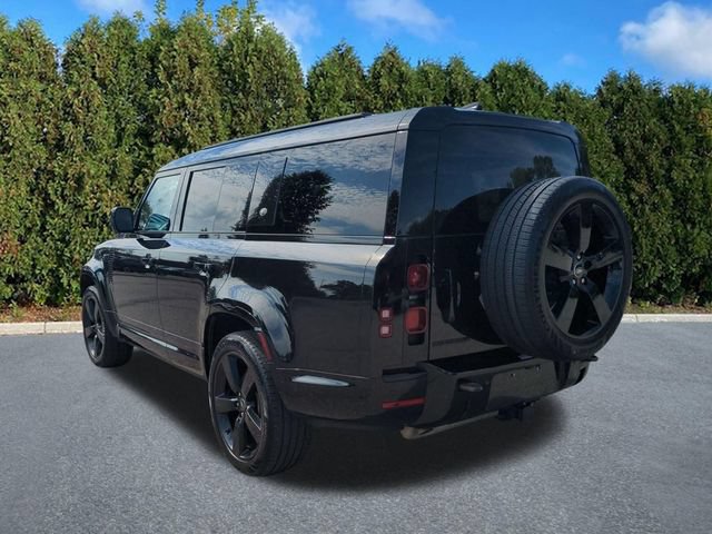 Used 2024 Land Rover Defender 130 X-Dynamic SE AWD/4WD image 6