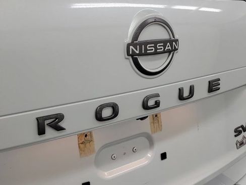 Certified 2024 Nissan Rogue SV w/ SV Premium Package FWD image 7