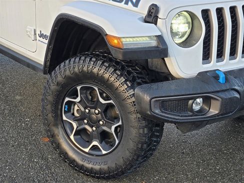 Used 2023 Jeep Wrangler Unlimited Rubicon 4xe w/ Safety Group image 9