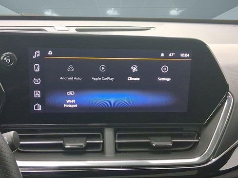 Used 2025 Chevrolet Trax RS w/ Sunroof Package image 21