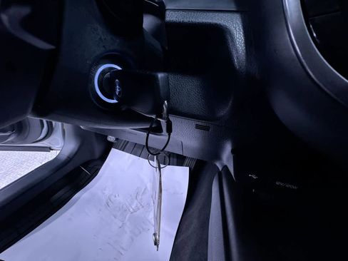 Used 2021 Toyota Camry SE image 17