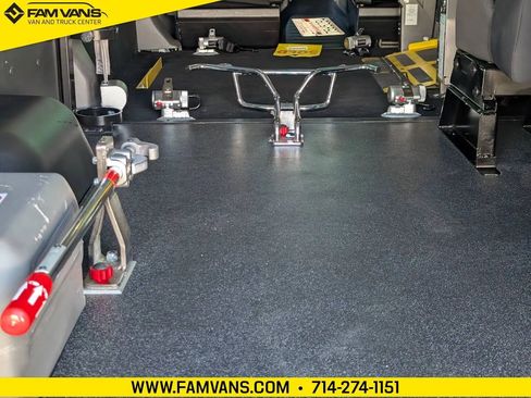 Used 2024 Ford Transit 350 XL image 19