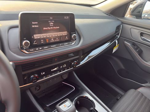 New 2026 Nissan Rogue SV w/ Rock Creek Premium Package AWD/4WD image 21