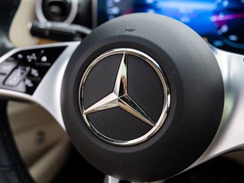 Certified 2023 Mercedes-Benz C 300 4MATIC Sedan image 25