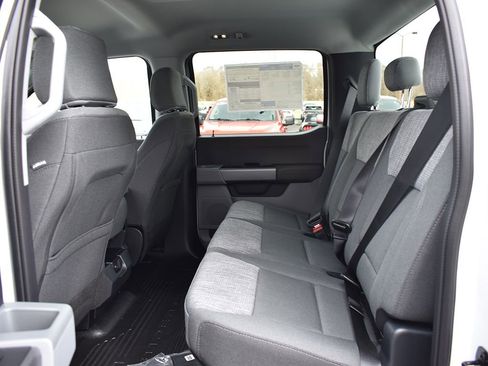 New 2026 Ford F250 XLT w/ FX4 Off-Road Package AWD/4WD image 6