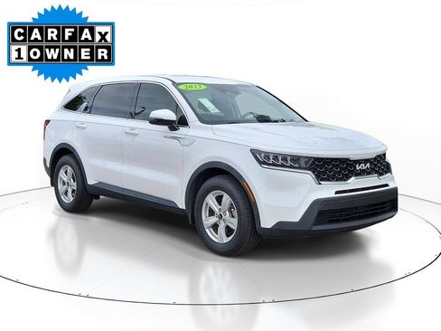 Used 2023 Kia Sorento LX FWD image 1
