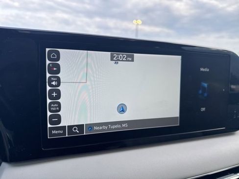 Used 2023 Hyundai Palisade Calligraphy image 19