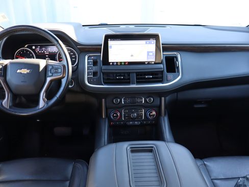Used 2021 Chevrolet Suburban High Country image 16