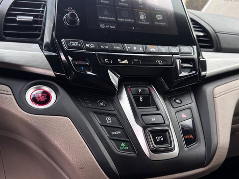 Used 2023 Honda Odyssey EX-L image 19