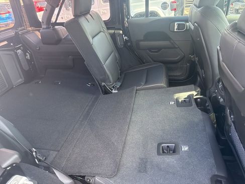New 2025 Jeep Wrangler Unlimited Sahara AWD/4WD image 43
