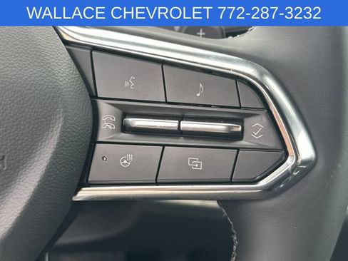 Used 2026 Chevrolet Equinox LT w/ Safety and Technology Package FWD image 19