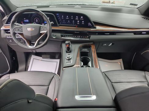 Certified 2023 Cadillac Escalade Premium Luxury w/ LPO, Floor Liner Package AWD/4WD image 19